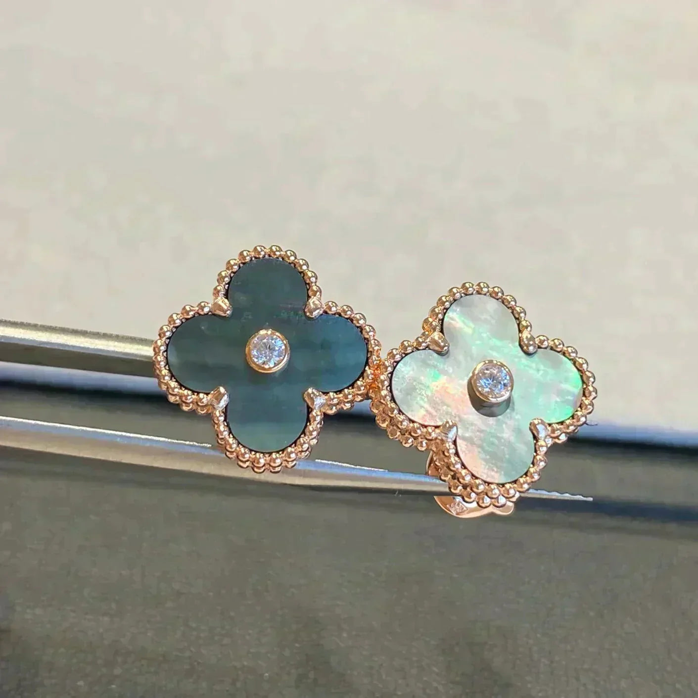 [moco jewelrys]CLOVER MEDIUM 1 MOTIFS GRAY MOP  DIAMOND EARRINGS