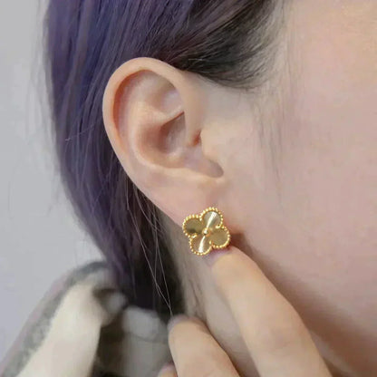 [moco jewelrys]CLOVER MEDIUM 1 MOTIFS LASER EARRINGS