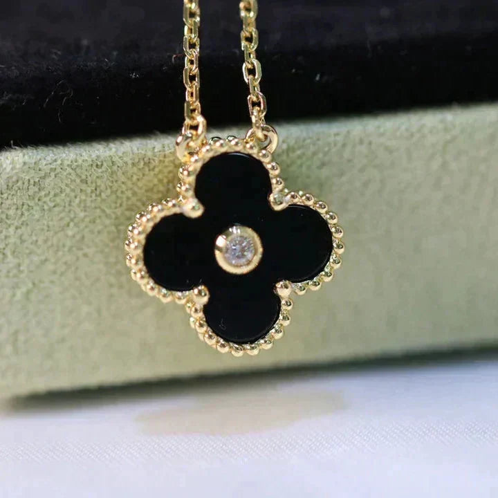 [moco jewelrys]CLOVER 15MM DIAMOND ONYX NECKLACE