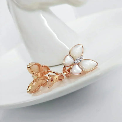 [moco jewelrys]BUTTERFLY MOP DIAMOND EARRINGS
