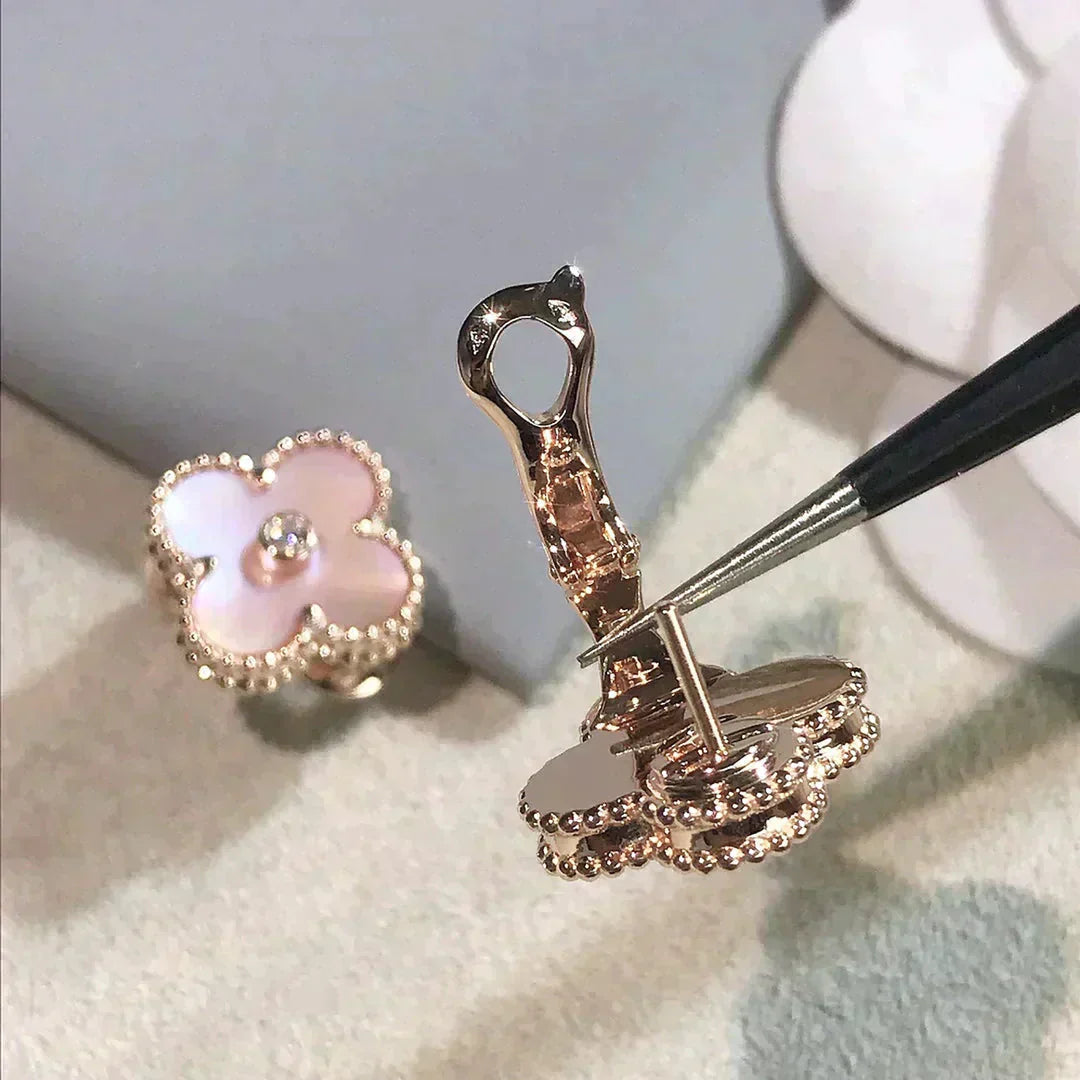 [moco jewelrys]CLOVER MEDIUM 1 MOTIFS  PINK MOP DIAMOND EARRINGS