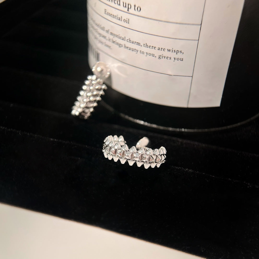 [moco jewelrys]CLASH EARRINGS