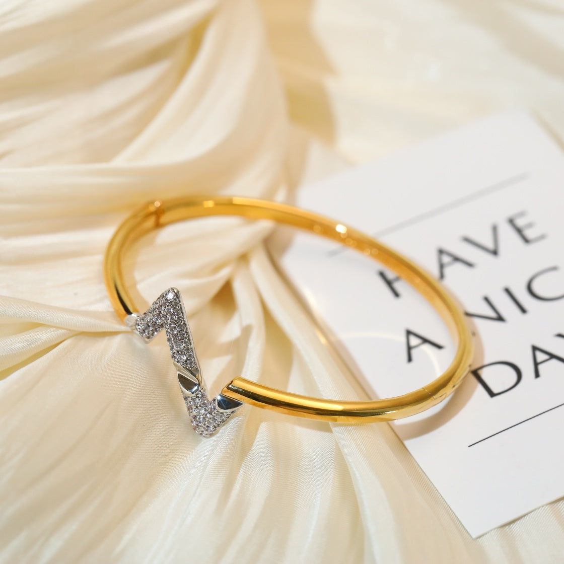 [moco jewelrys]VOLTE UPSITE DOWN GOLD DIAMOND BRACELET