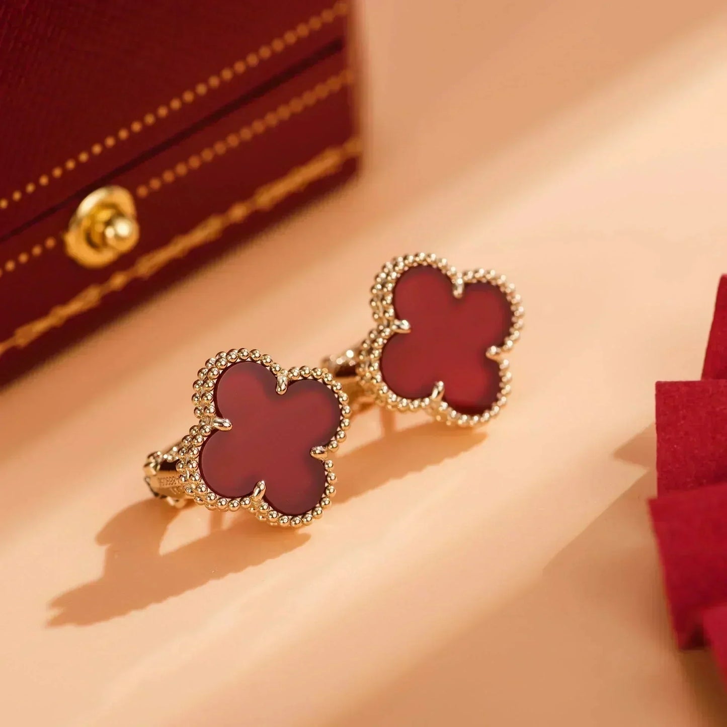 [moco jewelrys]CLOVER MEDIUM 1 MOTIFS CARNELIAN  EARRINGS