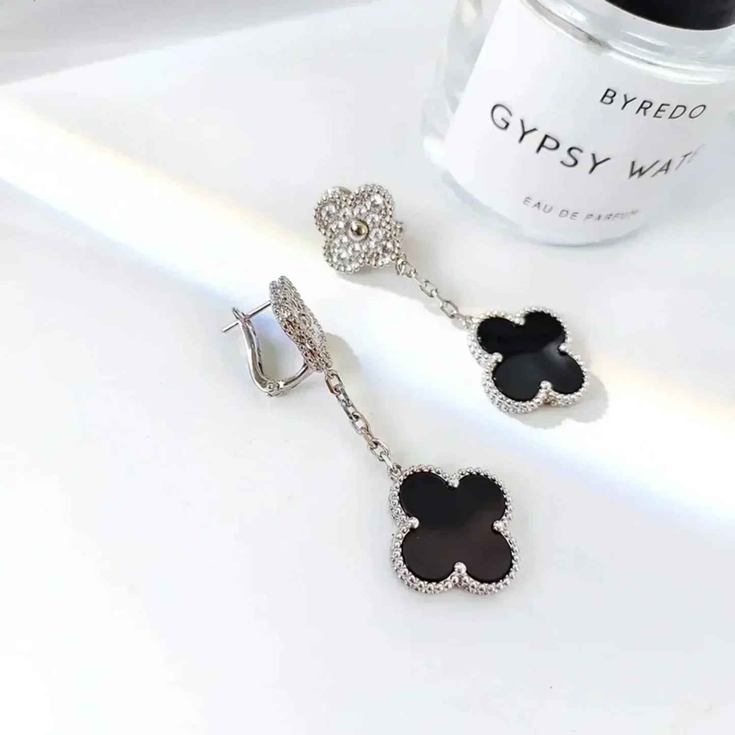 [moco jewelrys]CLOVER 2 MOTIFS  DIAMOND ONYX EARRINGS SILVER