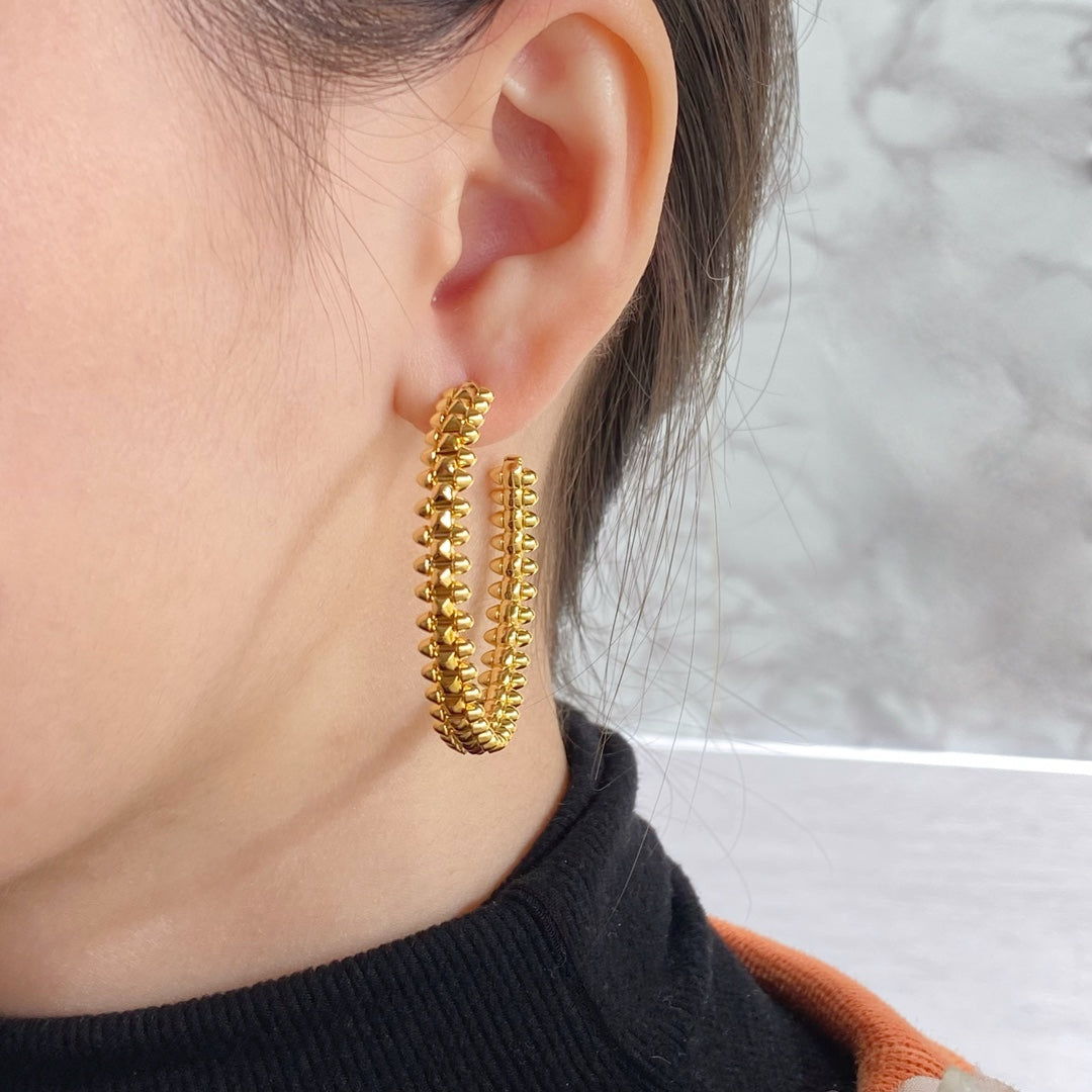 [moco jewelrys]CLASH HOOP EARRINGS