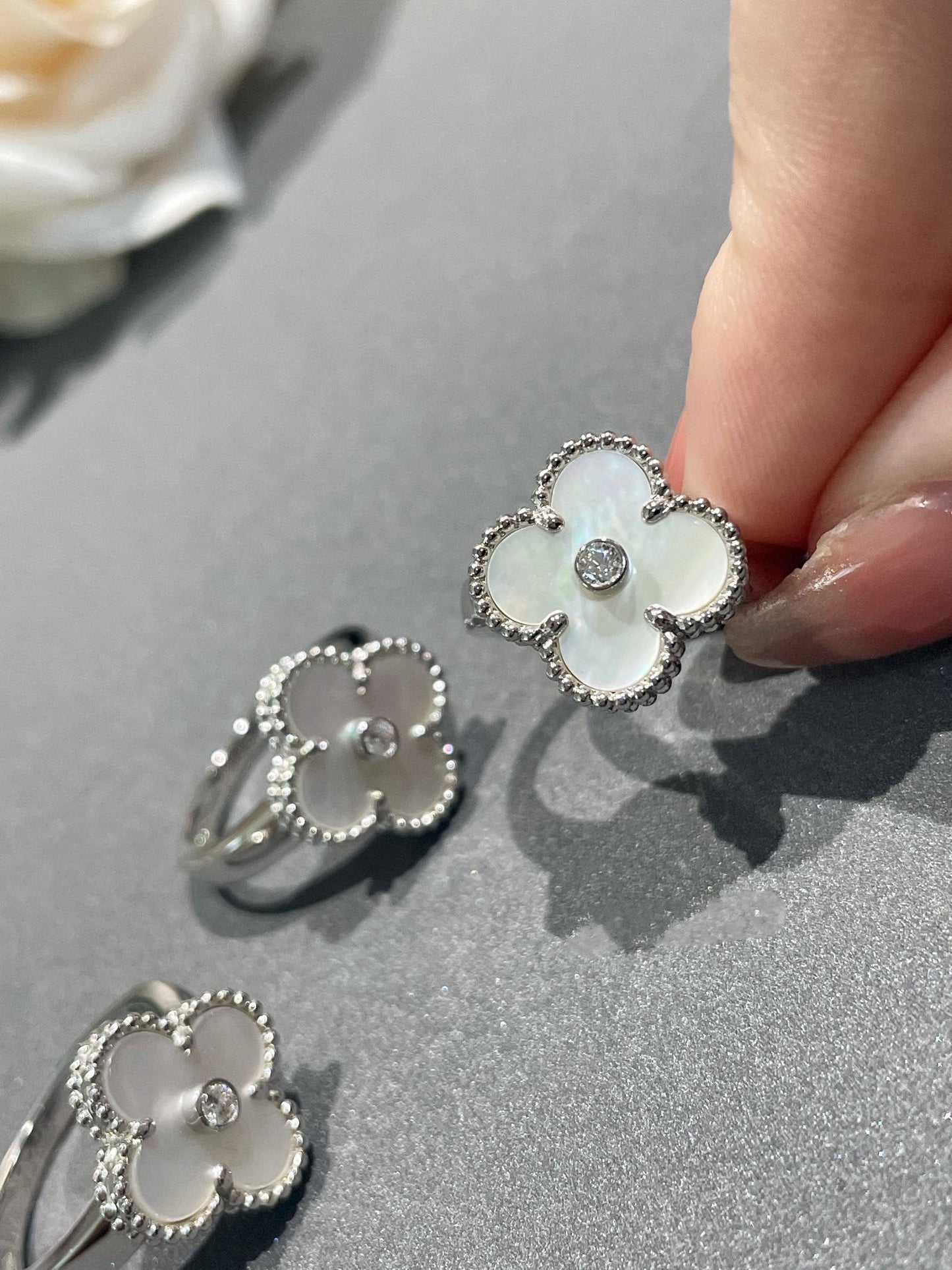 [moco jewelrys]CLOVER SILVER MOP DIAMOND RING