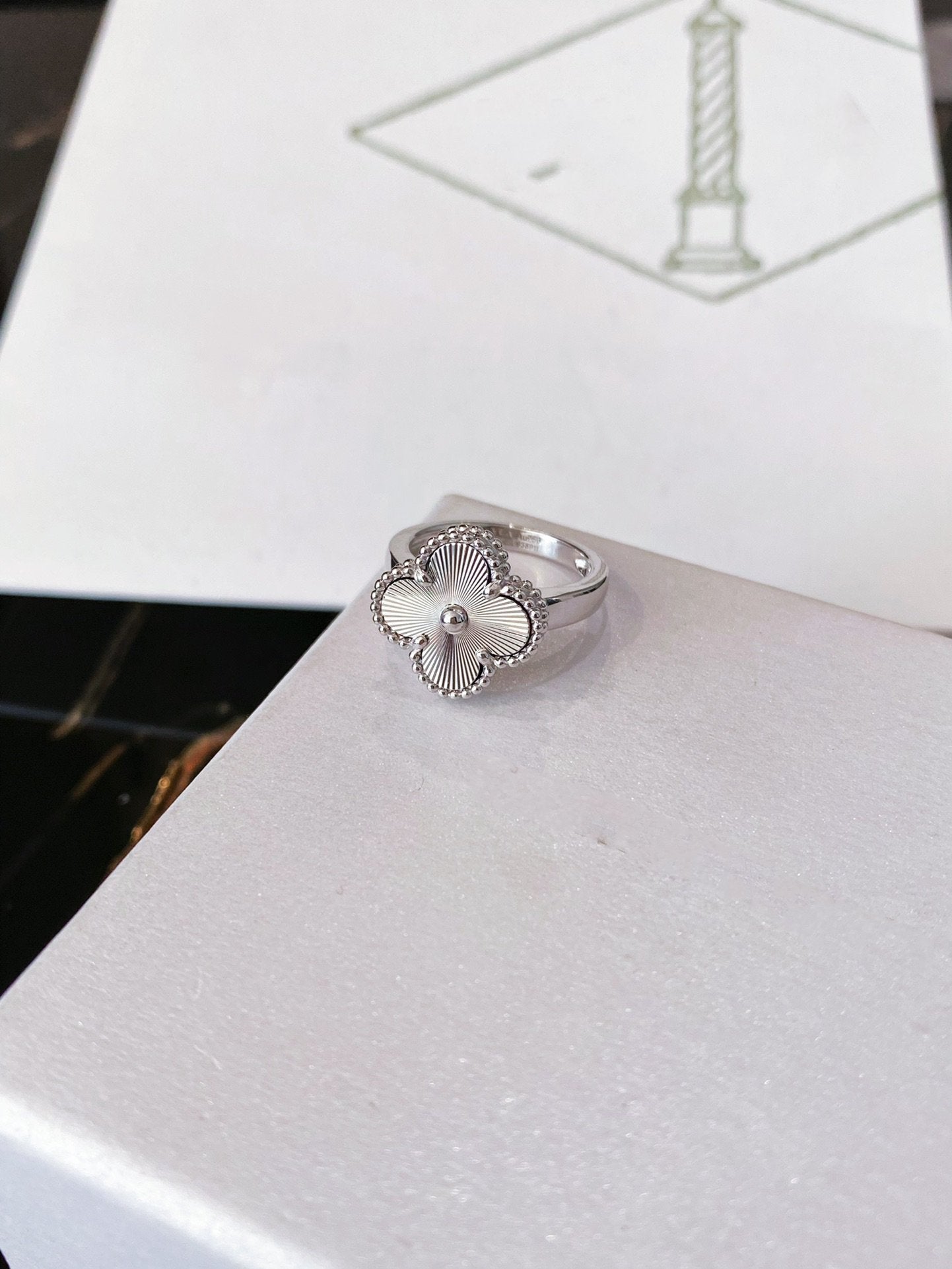 [moco jewelrys]CLOVER SILVER RING