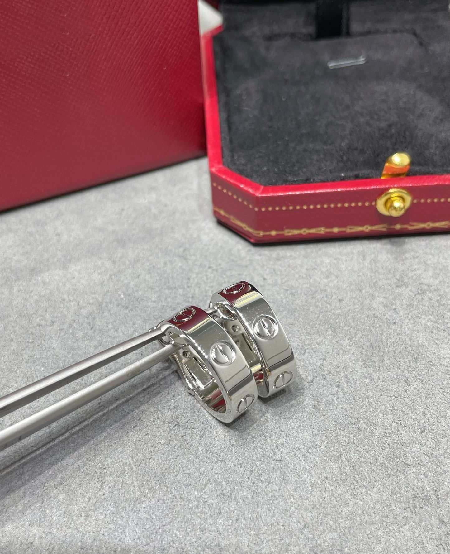 [moco jewelrys]LOVE 5.5MM EARRINGS