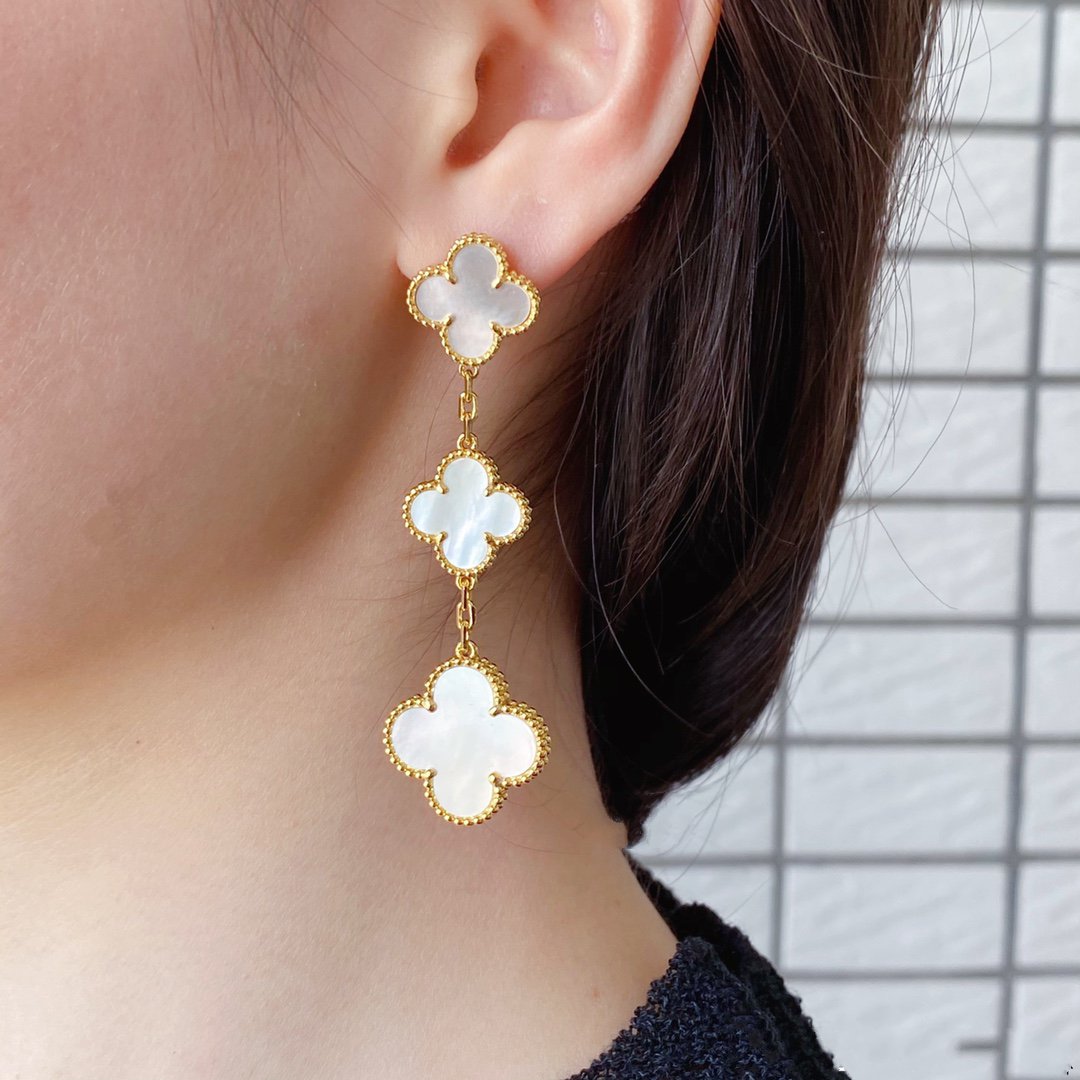 [moco jewelrys]CLOVER MOP 3 MOTIFS GOLD EARRINGS