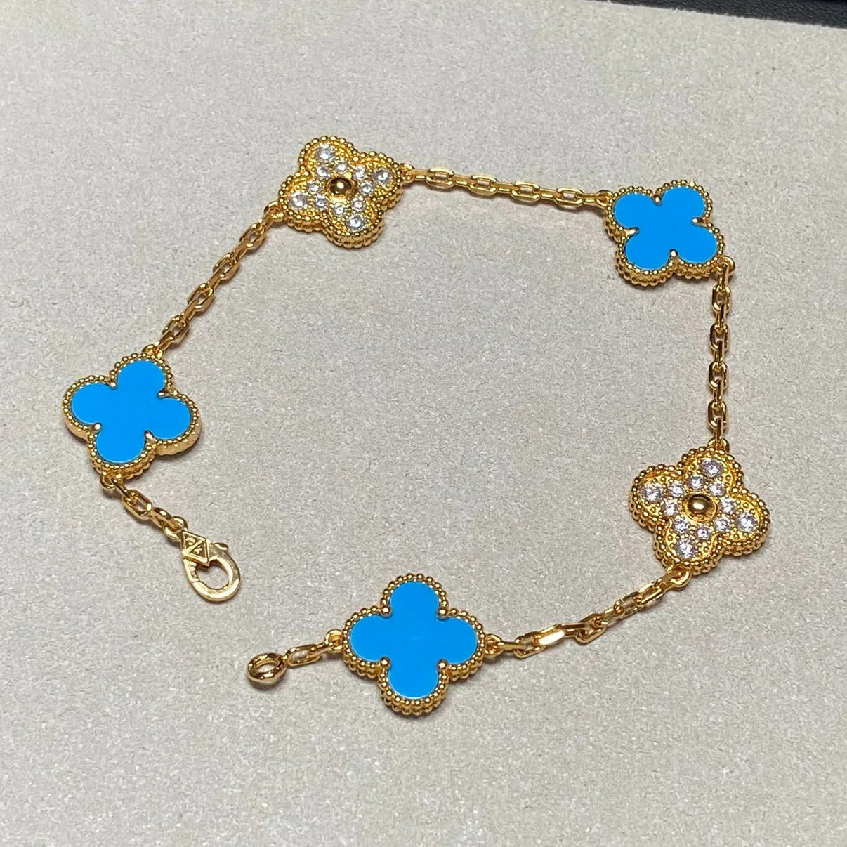 [Moco jewelrys] CLOVER 5 MOTIF BLUE AGATE BRACELET COLLECTION