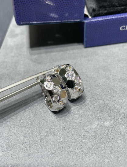 [moco jewelrys]BEE LOVE DIAMOND HOOP EARRINGS
