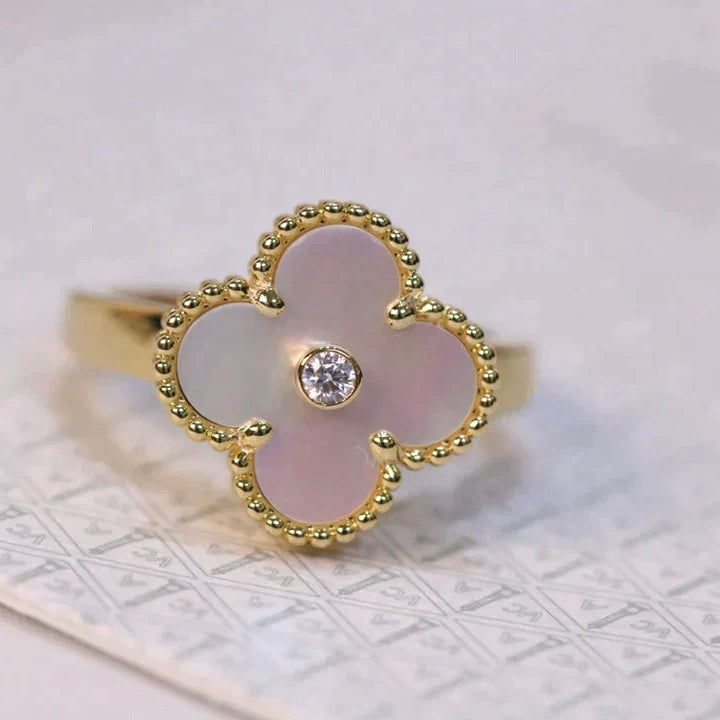 [moco jewelrys]CLOVER PINK MOP RING GOLD DIAMOND