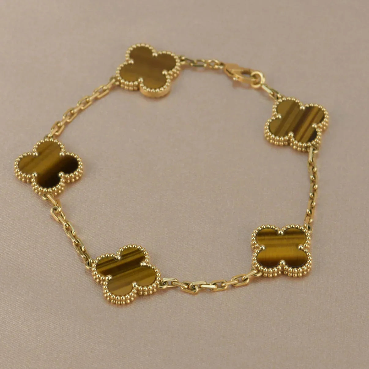 [Moco jewelrys] CLOVER 5 MOTIFS TIGER EYE BRACELET COLLECTION