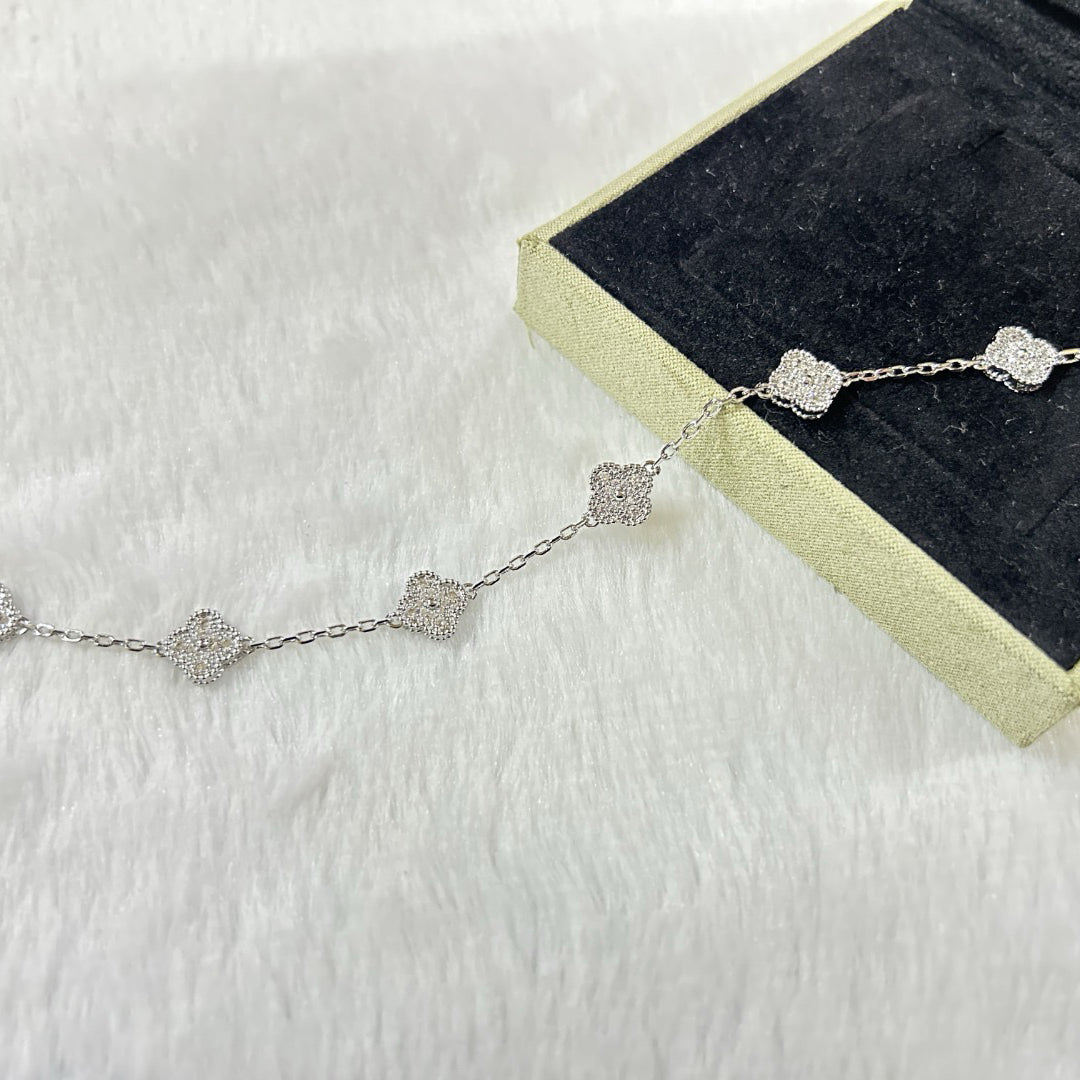 [Moco jewelrys]CLOVER 6 MOTIF DIAMOND BRACELET
