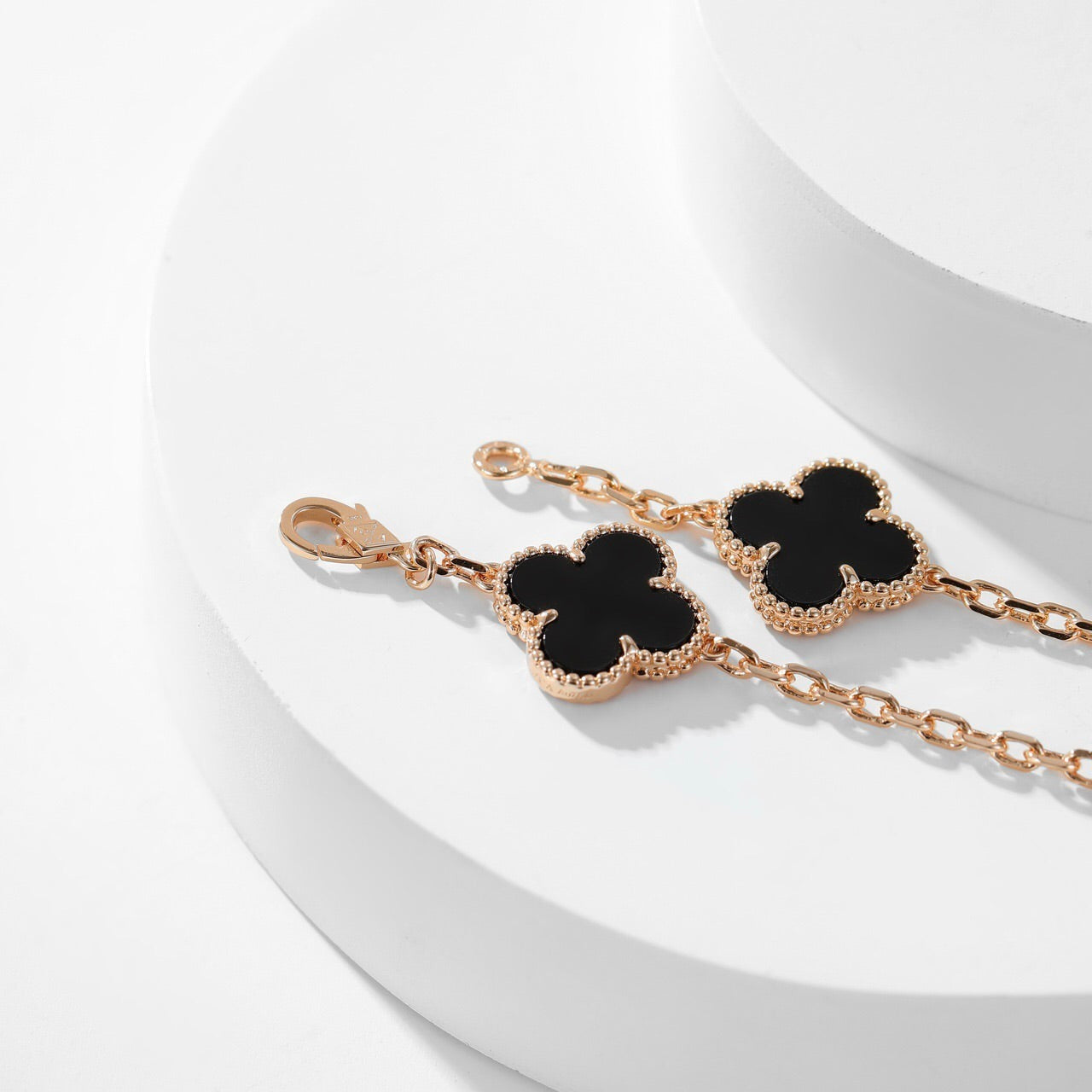 [moco jewelrys]CLOVER 10 MOTIFS ONYX NECKLACE