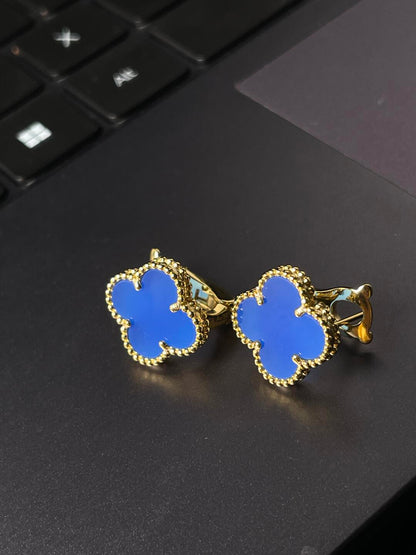 [Moco ] CLOVER LARGE (20mm) 1 MOTIFS BLUE MOP STUD EARRINGS