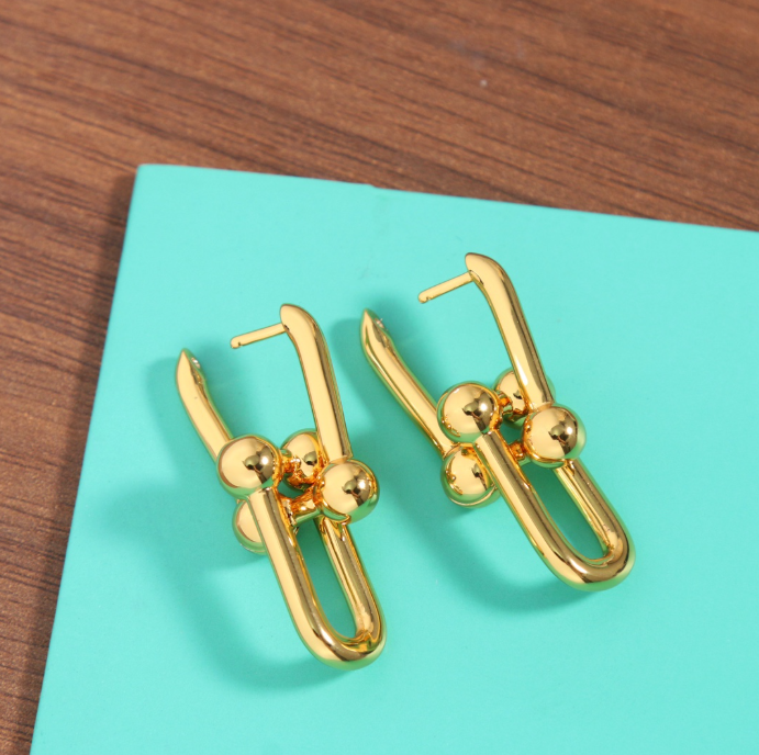 [moco jewelrys]TF HORSESHOE BUCKLE EARRINGS
