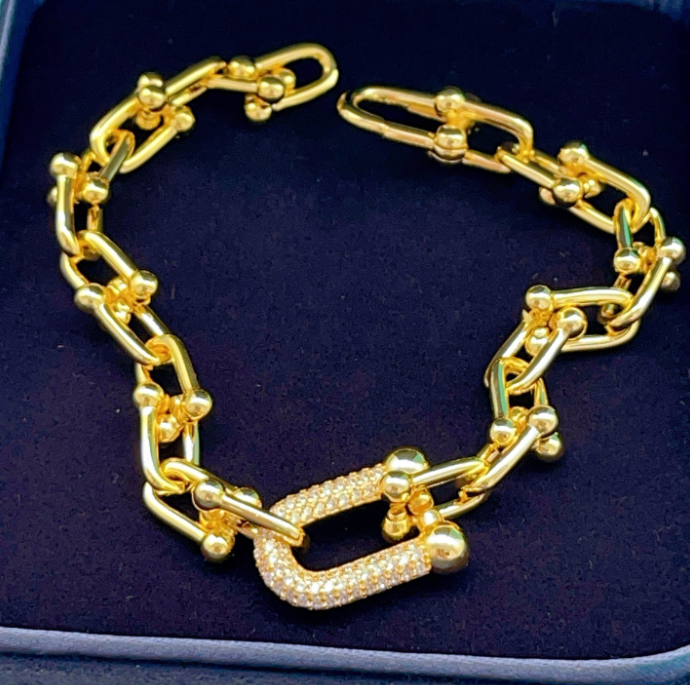 [moco jewelrys]TF HORSESHOE BUCKLE DIAMOND BRACELET