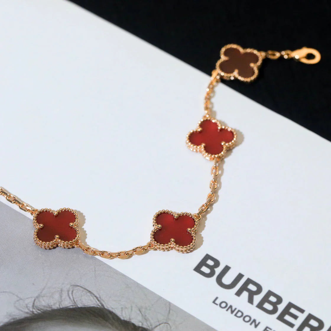 [Moco jewelrys] CLOVER 5 MOTIF RED CORNELIAN BRACELET COLLECTION
