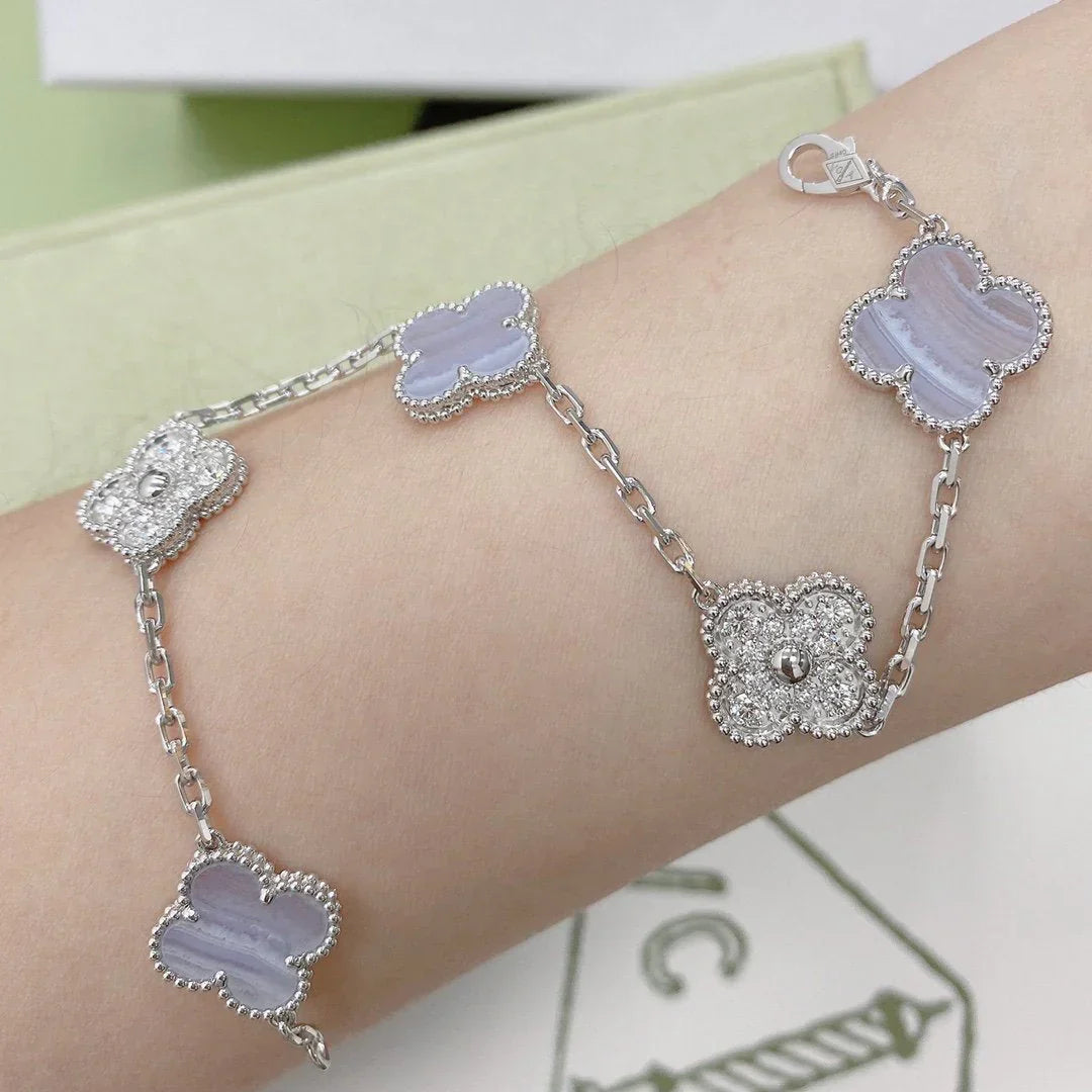 [Moco jewelrys] CLOVER 5 MOTIF PURPLE CHALCEDONY BRACELET COLLECTION