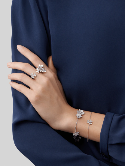 [moco jewelrys]FRIVOLE SILVER FLOWER DIAMOND BRACELET