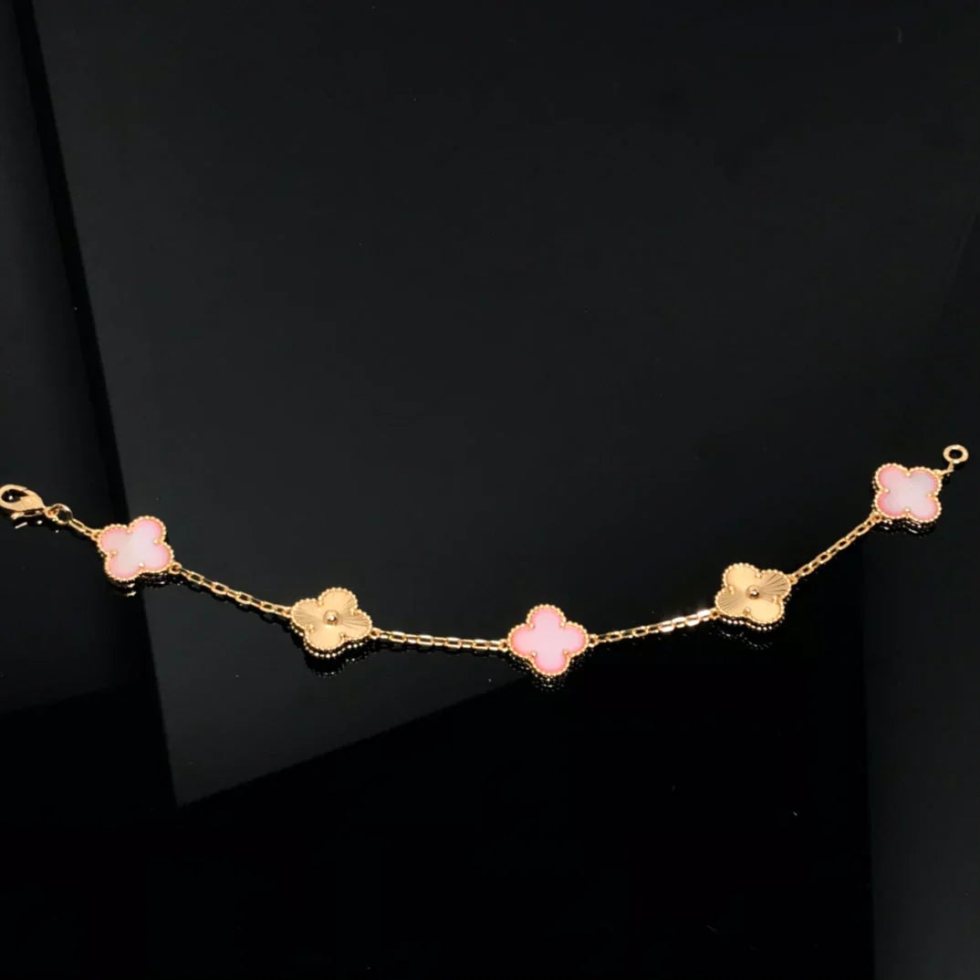 [Moco jewelrys] CLOVER 5 MOTIFS  PINK MOP BRACELET COLLECTION